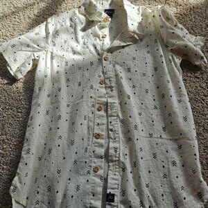 Lot of 4 Boys short sleeve button down shirts